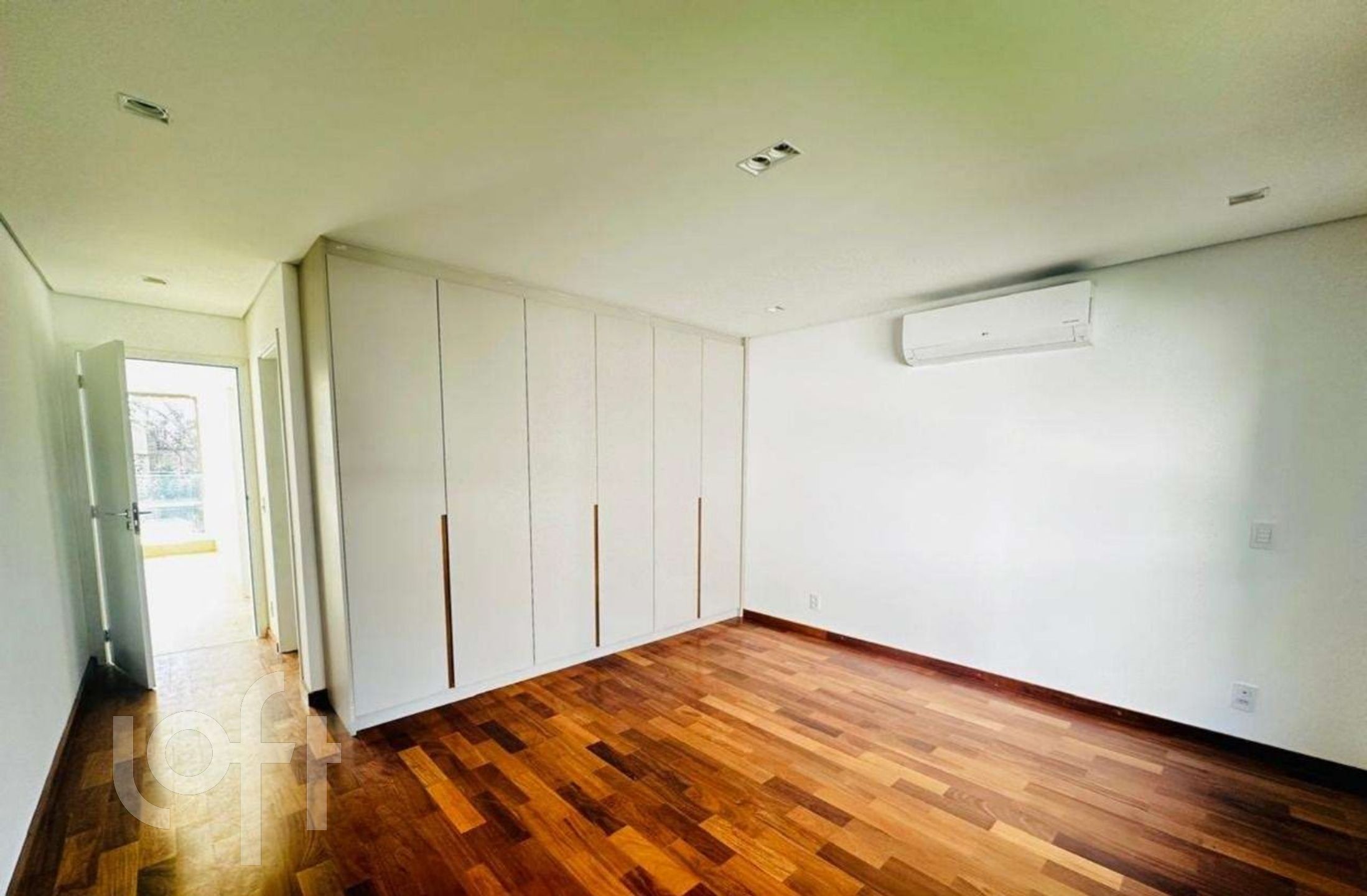 Casa de Condomínio à venda com 4 quartos, 650m² - Foto 22