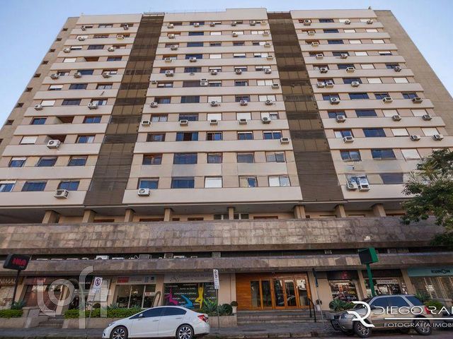 Apartamento com 120m², 3 dormitórios, 1 suíte, 1 vaga, Bom Fim em Porto Alegre