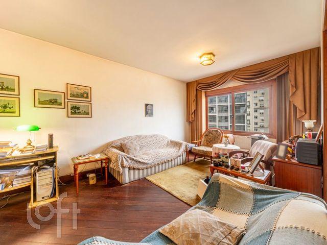 Apartamento com 120m², 3 dormitórios, 1 suíte, 1 vaga, Bom Fim em Porto Alegre