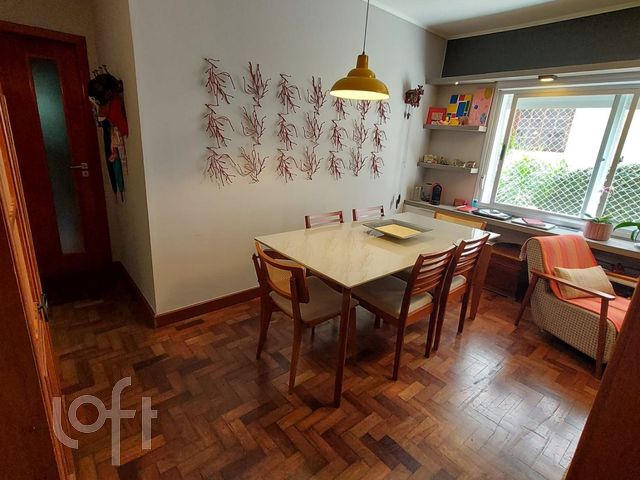 Apartamento com 95m², 3 dormitórios, Rio Branco em Porto Alegre