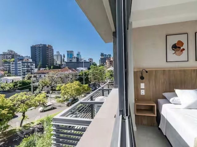 Apartamento com 24m², 1 dormitório, Rio Branco em Porto Alegre