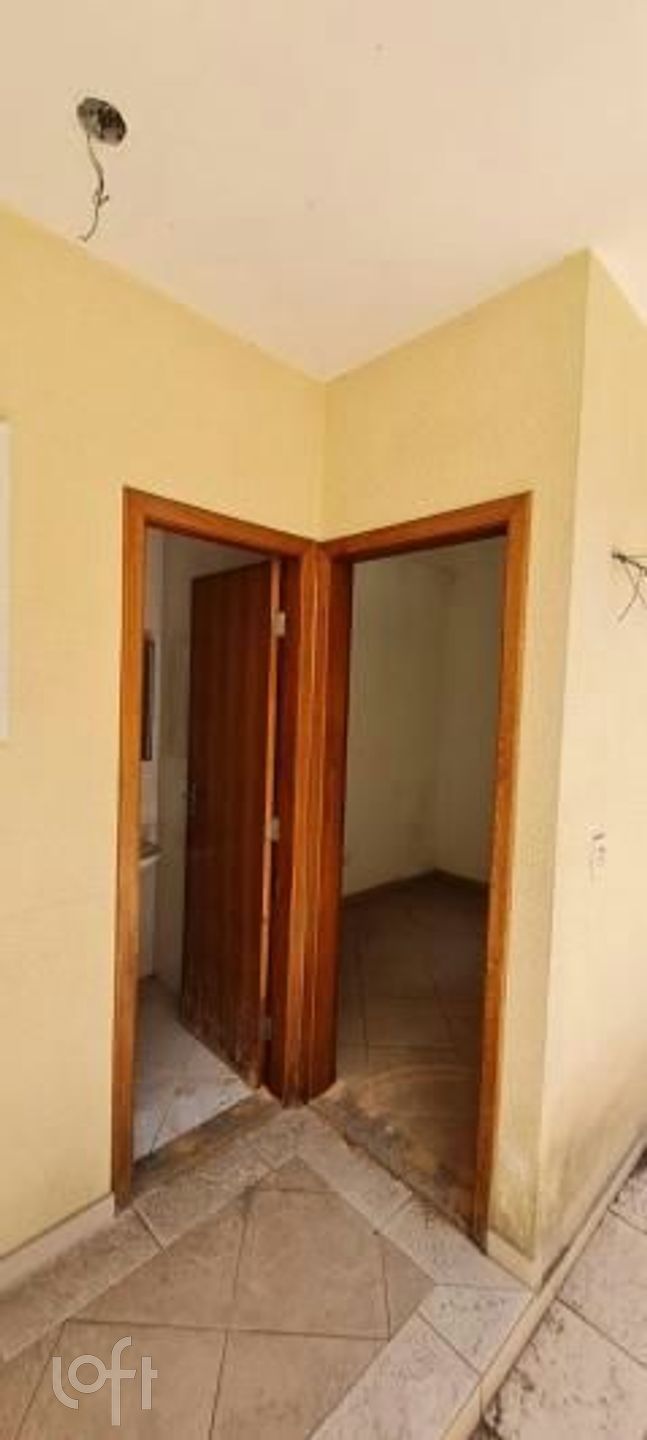 Casa à venda com 4 quartos, 220m² - Foto 33