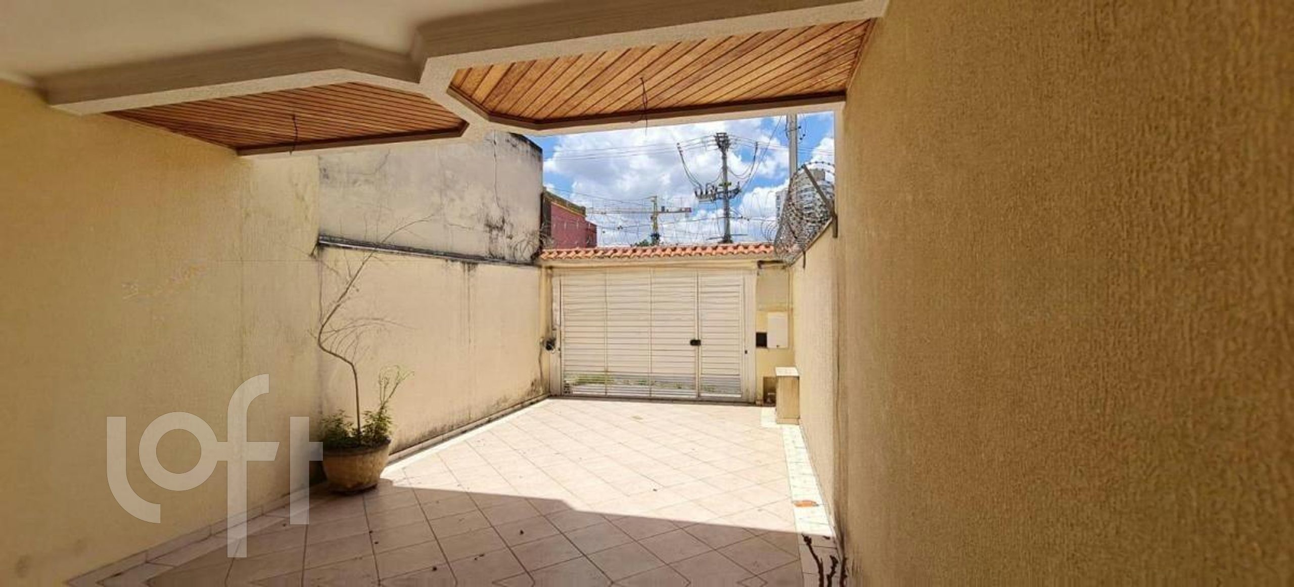 Casa à venda com 4 quartos, 220m² - Foto 4