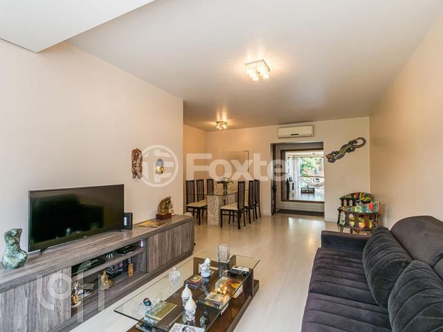 Apartamento com 94m², 2 dormitórios, 1 suíte, 1 vaga, Petrópolis em Porto Alegre