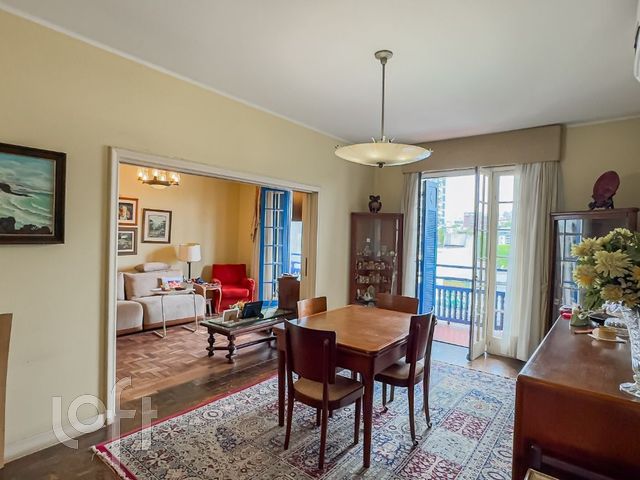 Apartamento com 203m², 4 dormitórios, 1 vaga, Moinhos de Vento em Porto Alegre