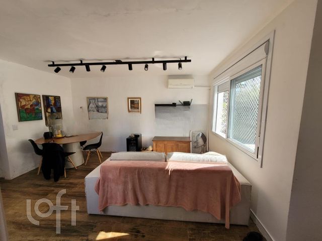 Apartamento com 69m², 2 dormitórios, 1 vaga, Auxiliadora em Porto Alegre