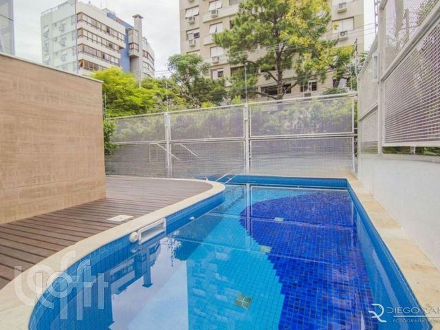 Apartamento com 69m², 2 dormitórios, 1 suíte, 1 vaga, Petrópolis em Porto Alegre