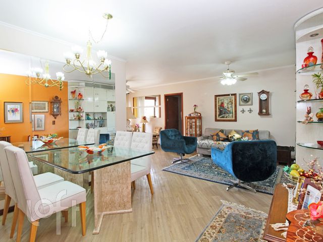 Apartamento com 128m², 3 dormitórios, 1 suíte, 1 vaga, Higienópolis em Porto Alegre