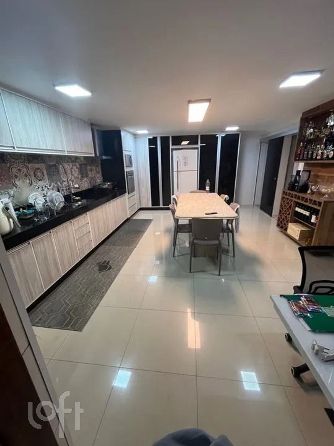 Casa à venda com 4 quartos, 320m² - Foto 5