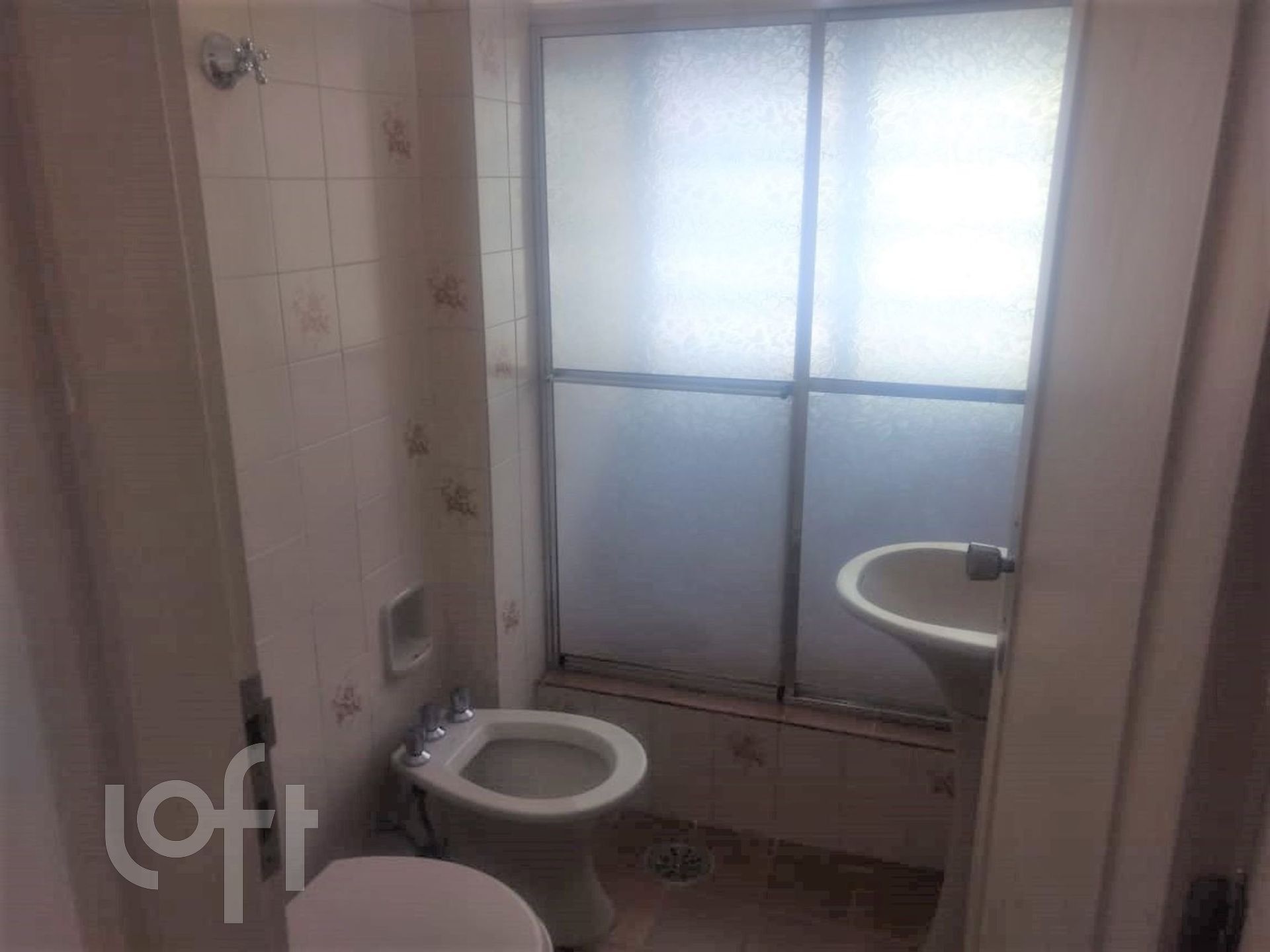 Apartamento à venda com 1 quarto, 47m² - Foto 18