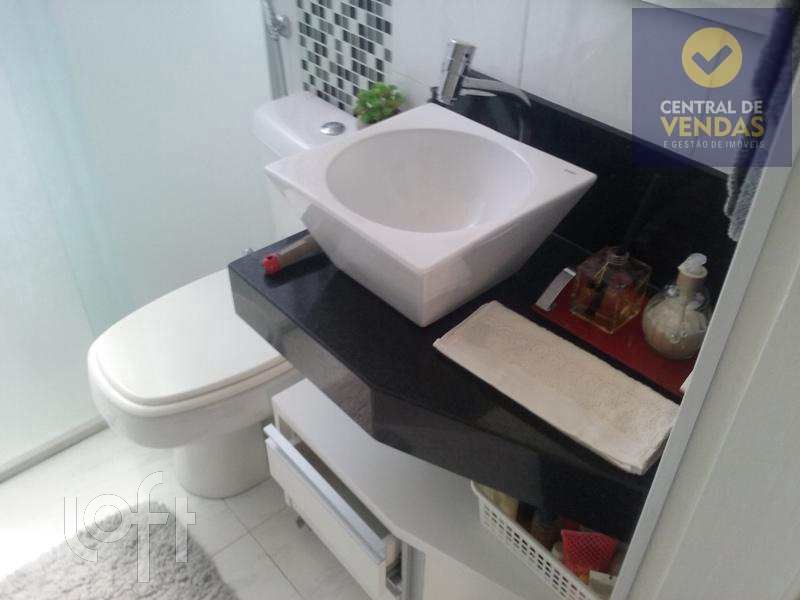 Apartamento à venda com 3 quartos, 80m² - Foto 18