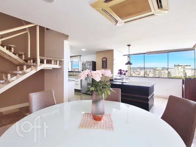 Apartamento com 358m², 3 dormitórios, 2 suítes, 3 vagas, Bela Vista em Porto Alegre