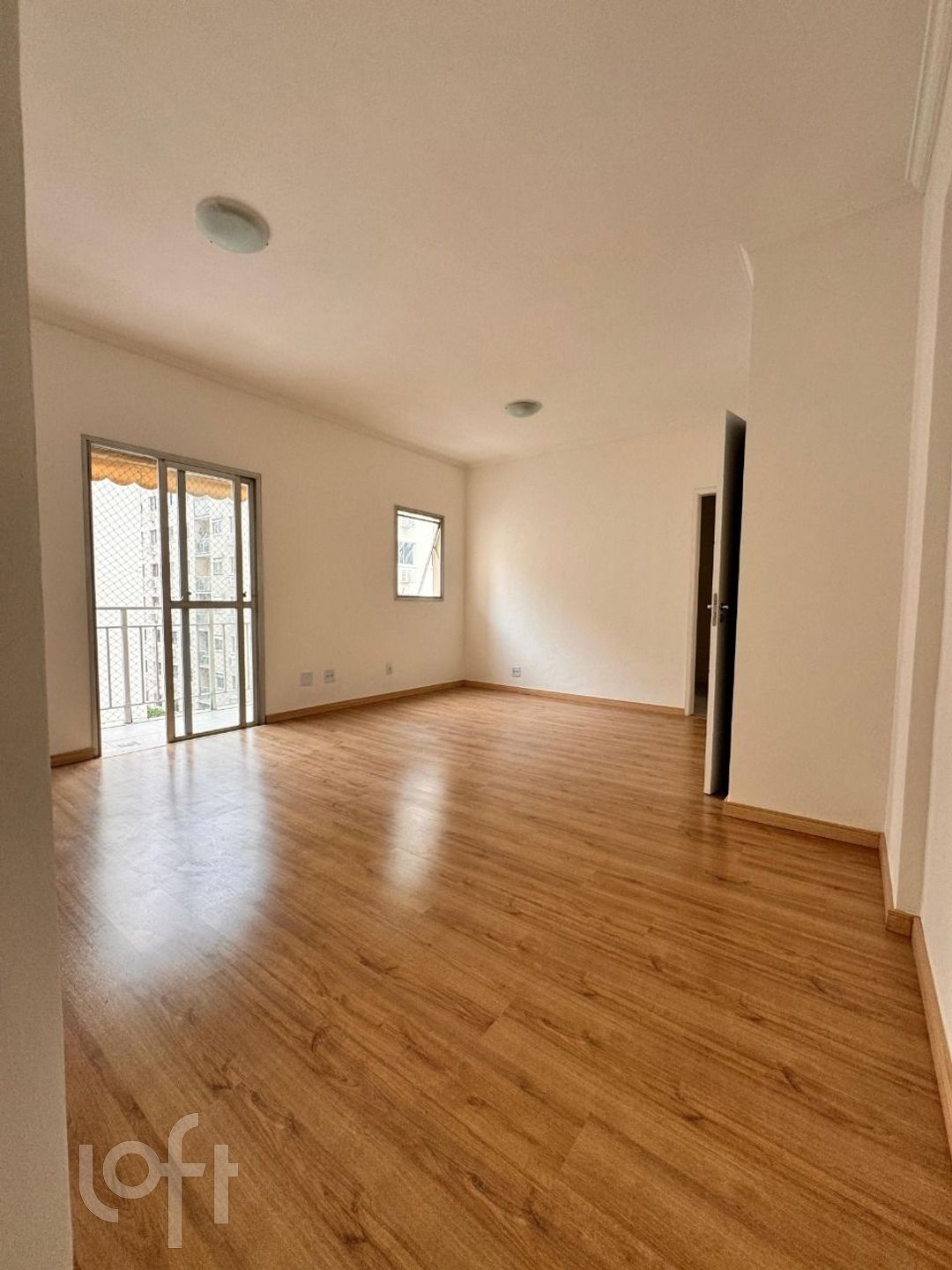 Apartamento à venda em Taquara com 75 m², 3 quartos, 1 vaga