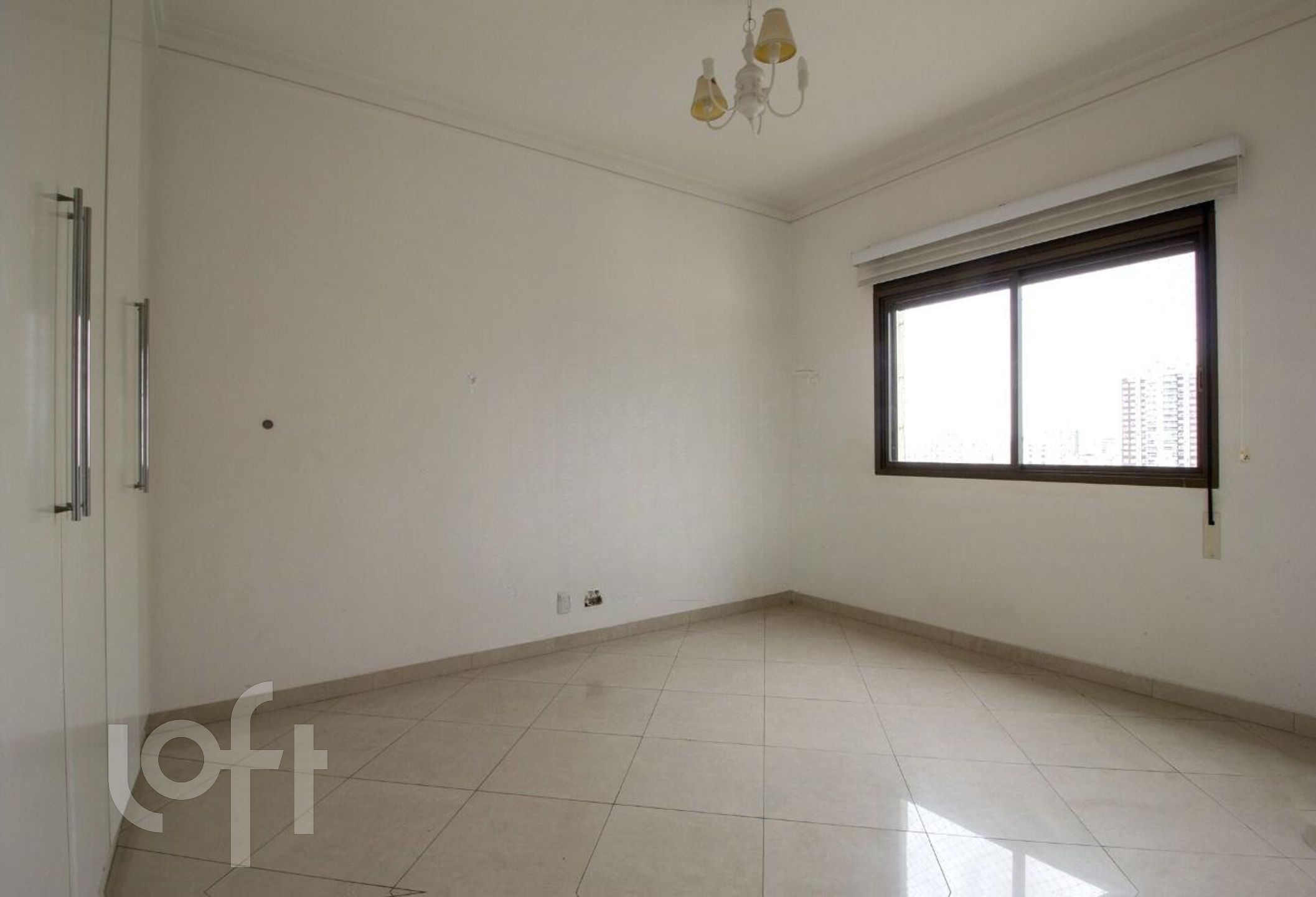 Apartamento à venda com 4 quartos, 244m² - Foto 11