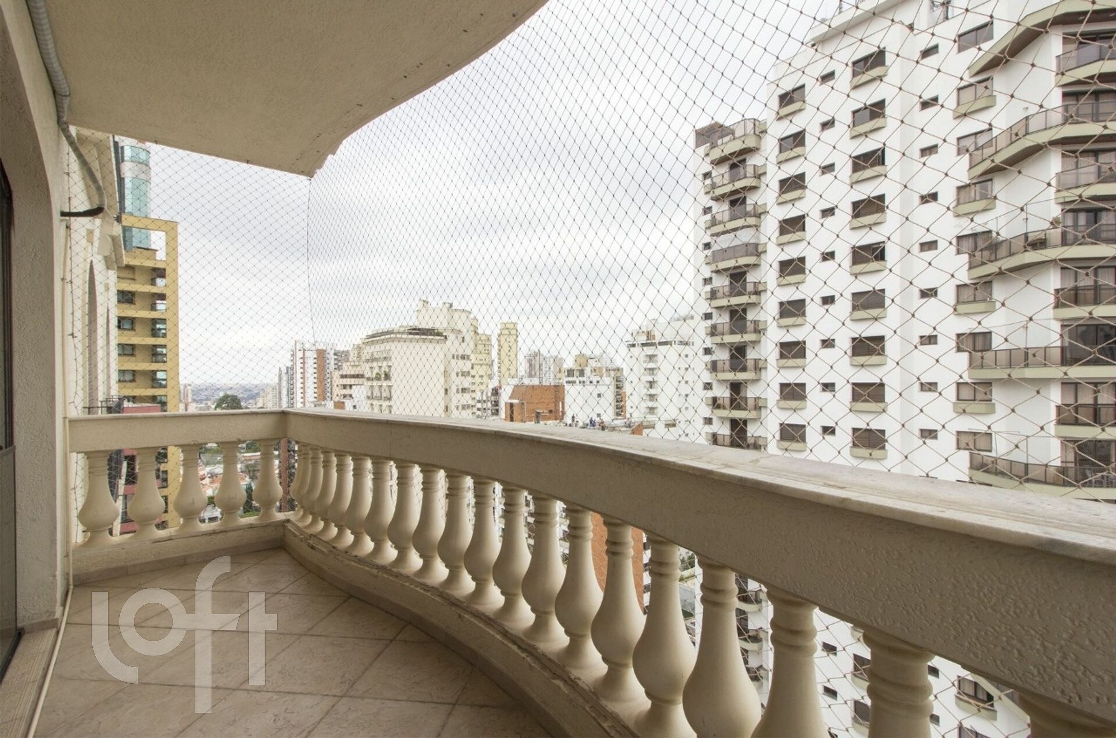 Apartamento à venda com 4 quartos, 244m² - Foto 1