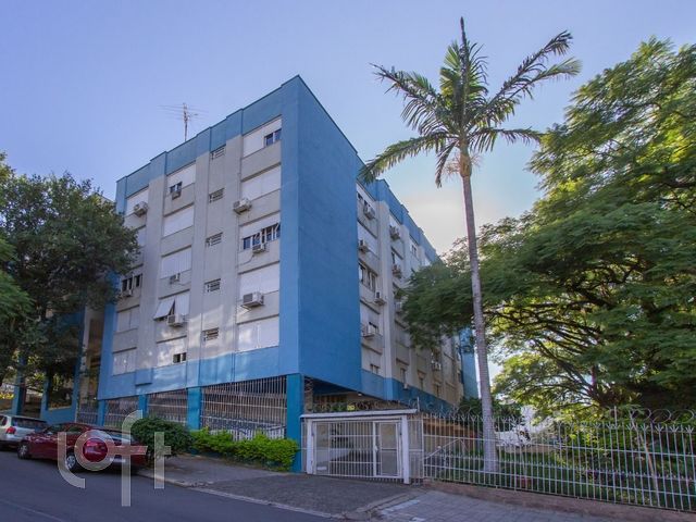 Apartamento com 77m², 2 dormitórios, Auxiliadora em Porto Alegre