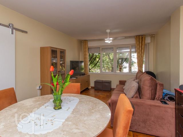 Apartamento com 77m², 2 dormitórios, Auxiliadora em Porto Alegre