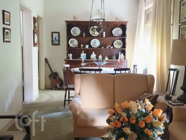 Apartamento com 103m², 3 dormitórios, 1 vaga, Moinhos de Vento em Porto Alegre