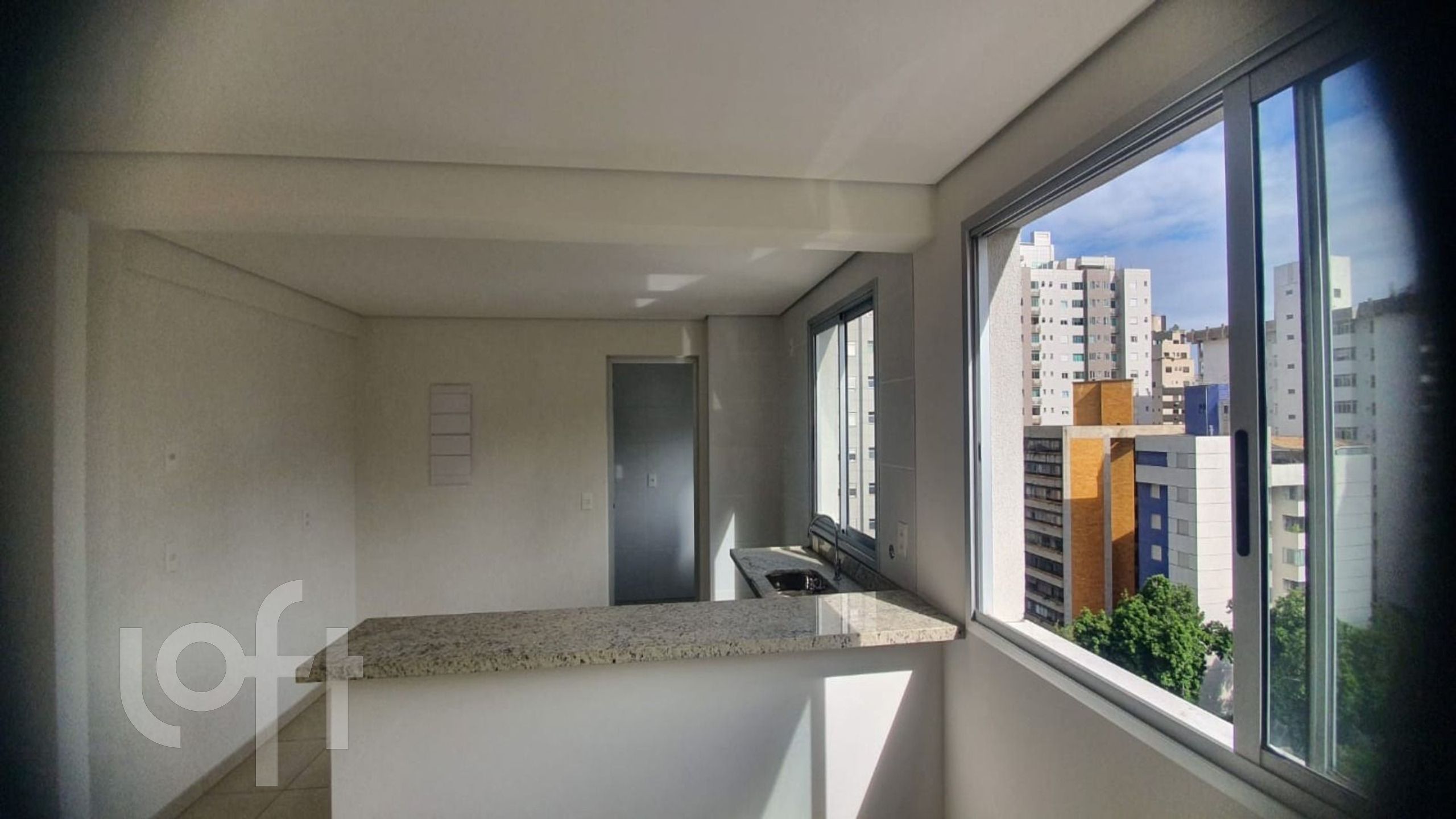 Apartamento à venda com 4 quartos, 182m² - Foto 7