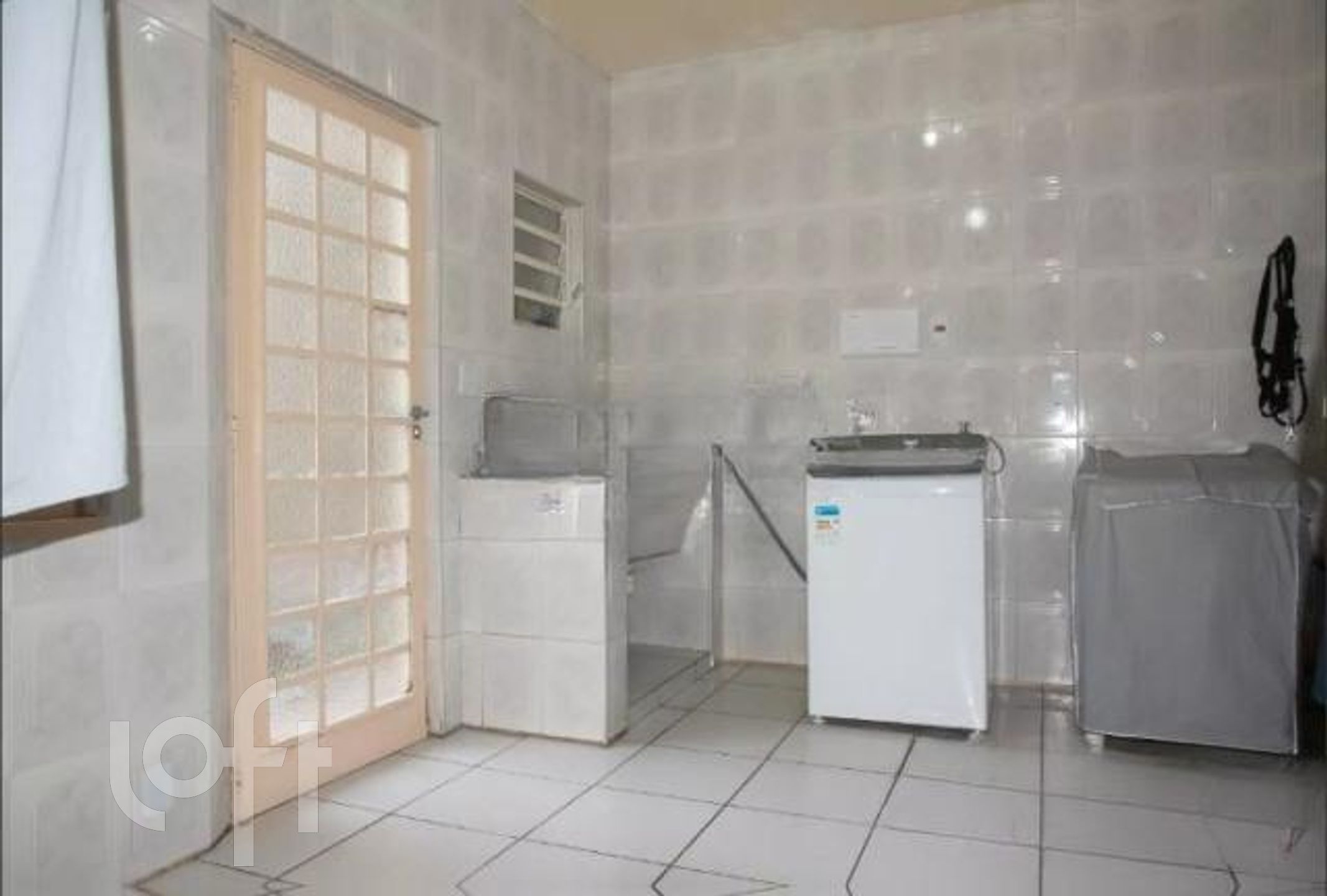 Casa à venda com 3 quartos, 300m² - Foto 11