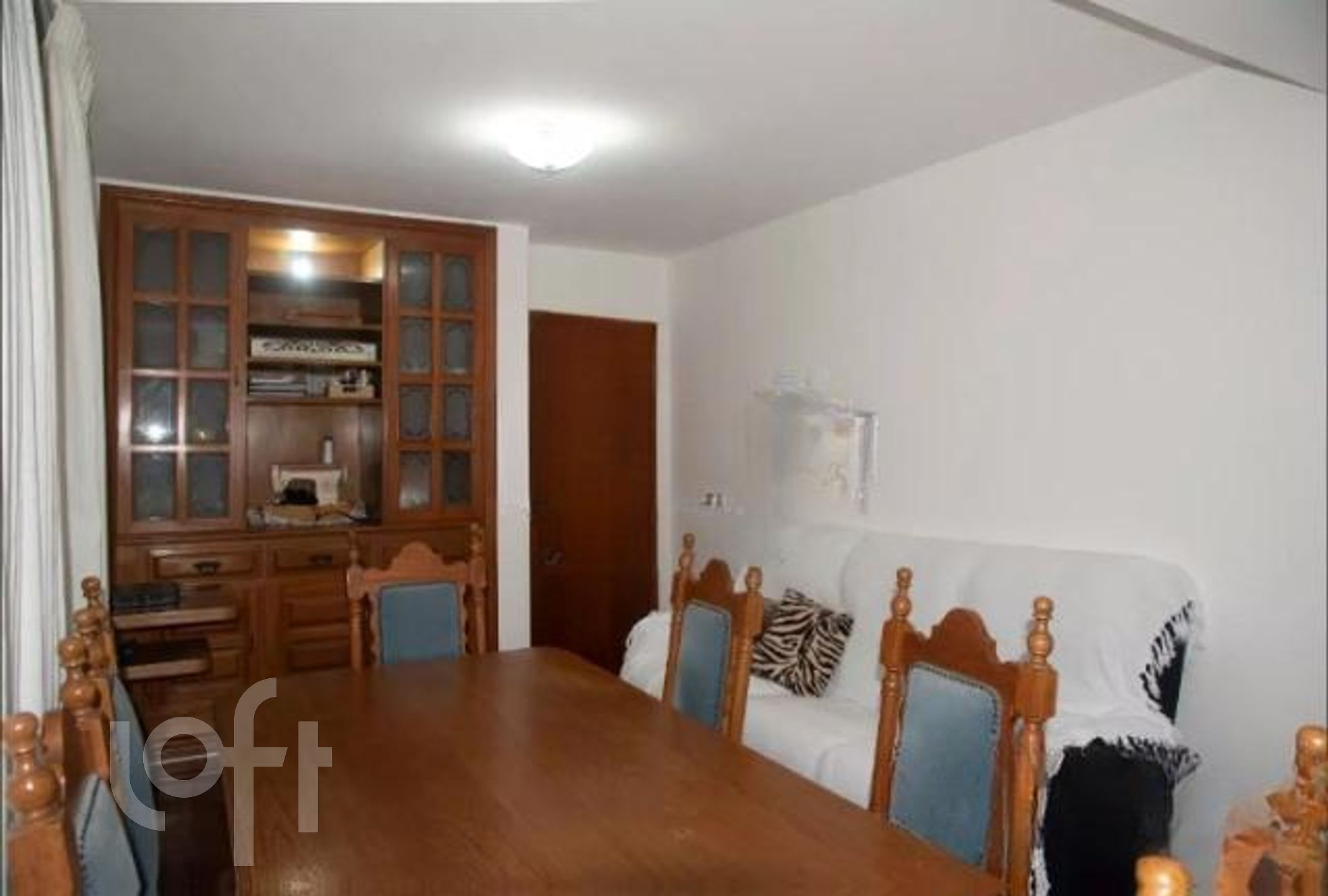 Casa à venda com 3 quartos, 300m² - Foto 2