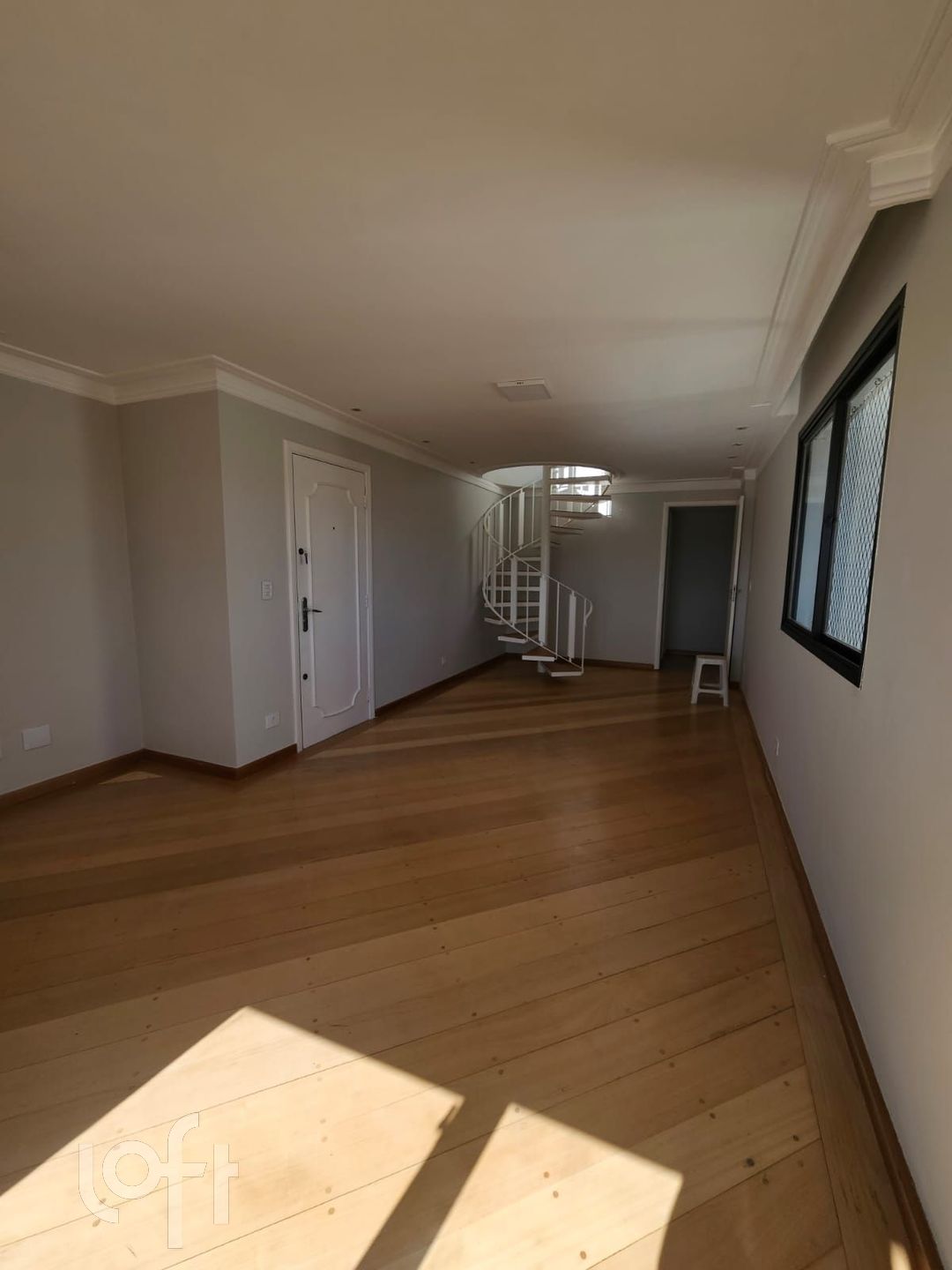 Apartamento à venda com 3 quartos, 204m² - Foto 4