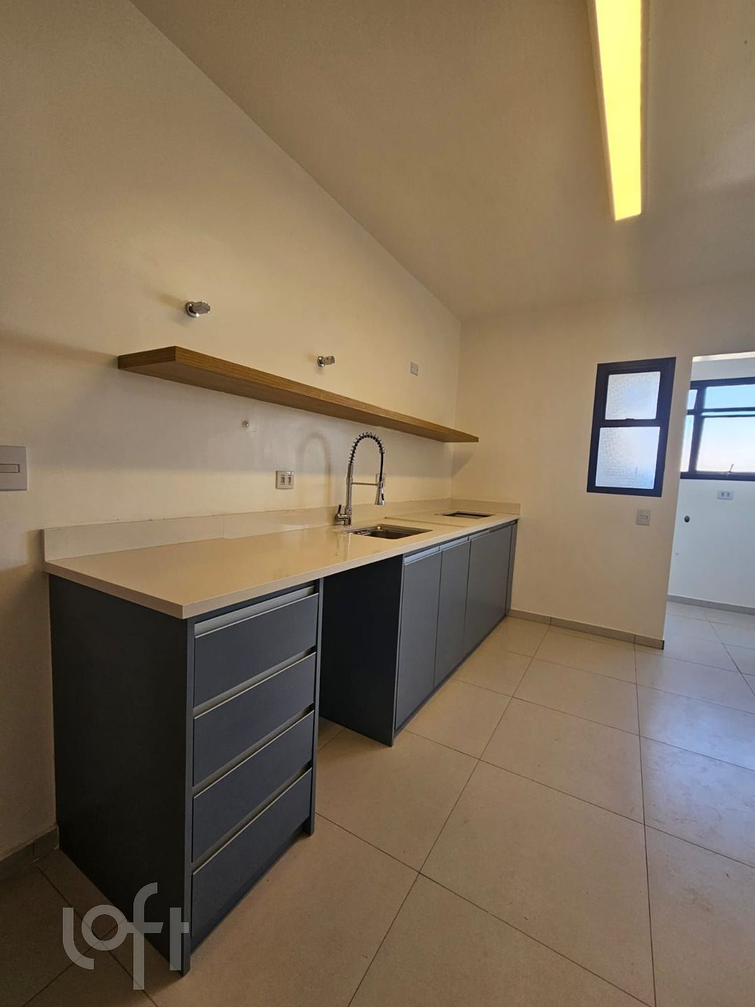 Apartamento à venda com 3 quartos, 204m² - Foto 11
