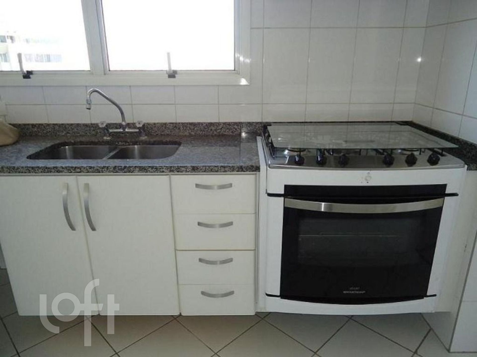 Apartamento à venda com 4 quartos, 265m² - Foto 4