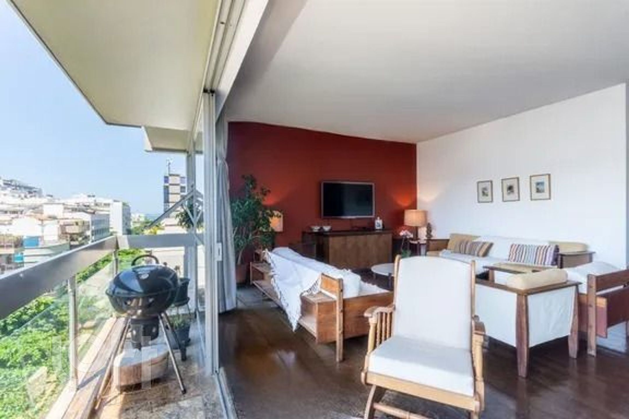 Apartamento à venda com 3 quartos, 185m² - Foto 3