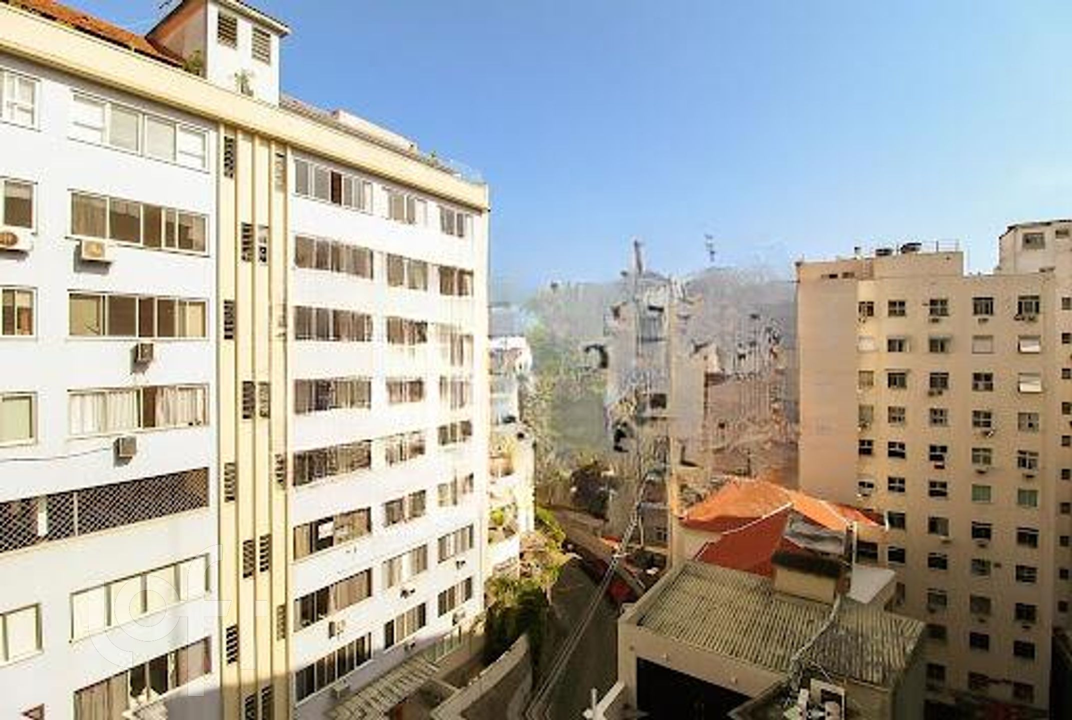 Apartamento à venda com 2 quartos, 72m² - Foto 26