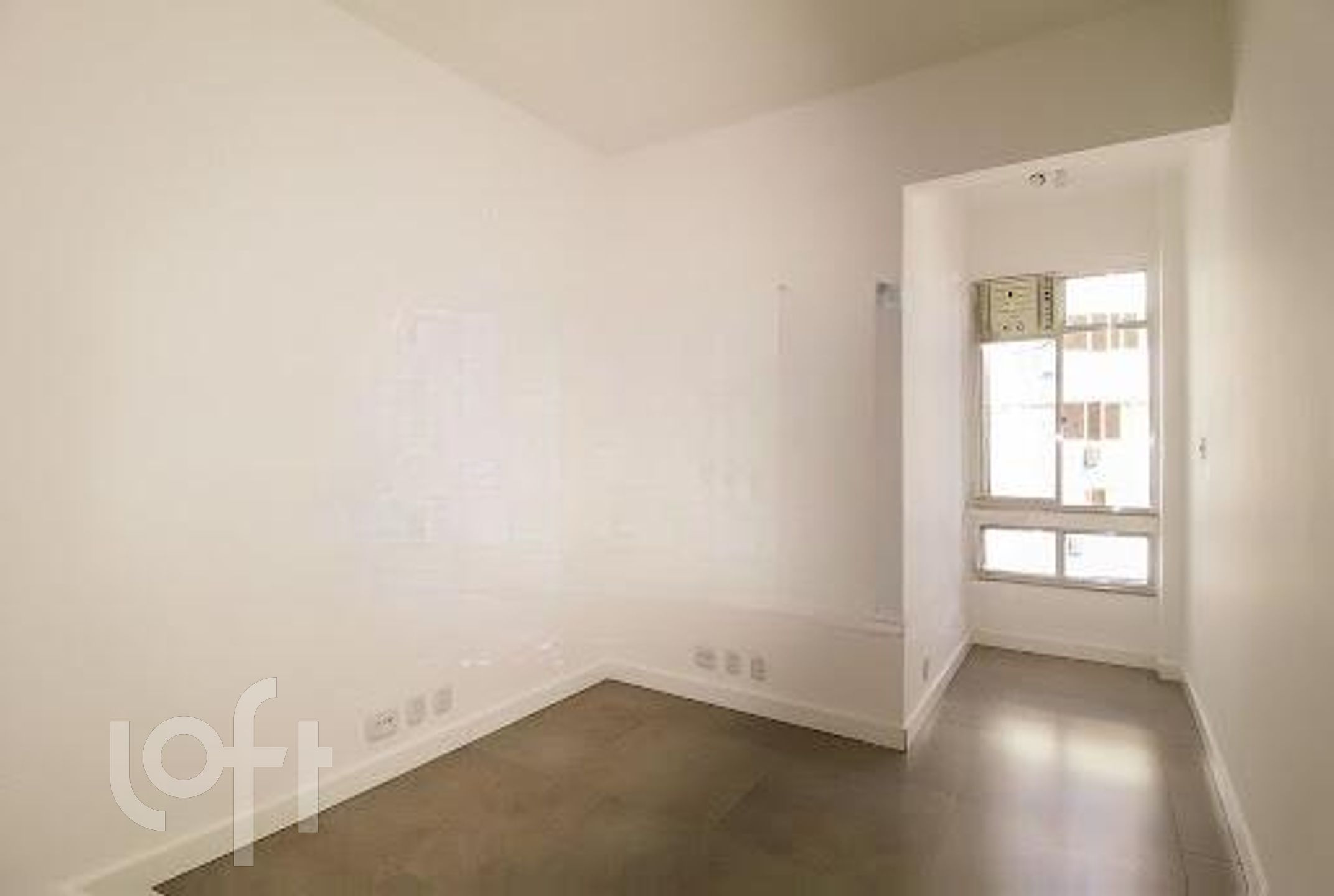 Apartamento à venda com 2 quartos, 72m² - Foto 1