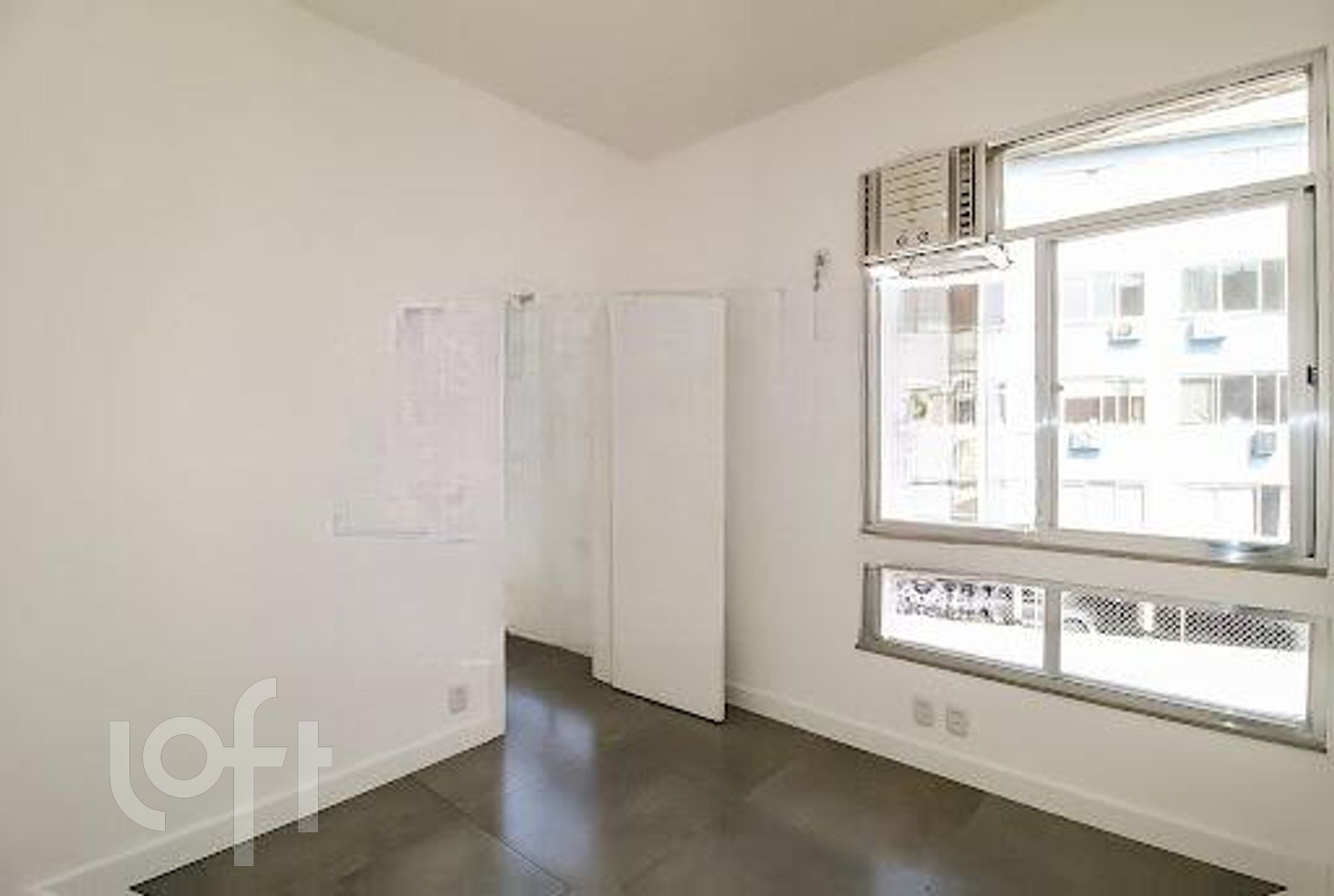 Apartamento à venda com 2 quartos, 72m² - Foto 9