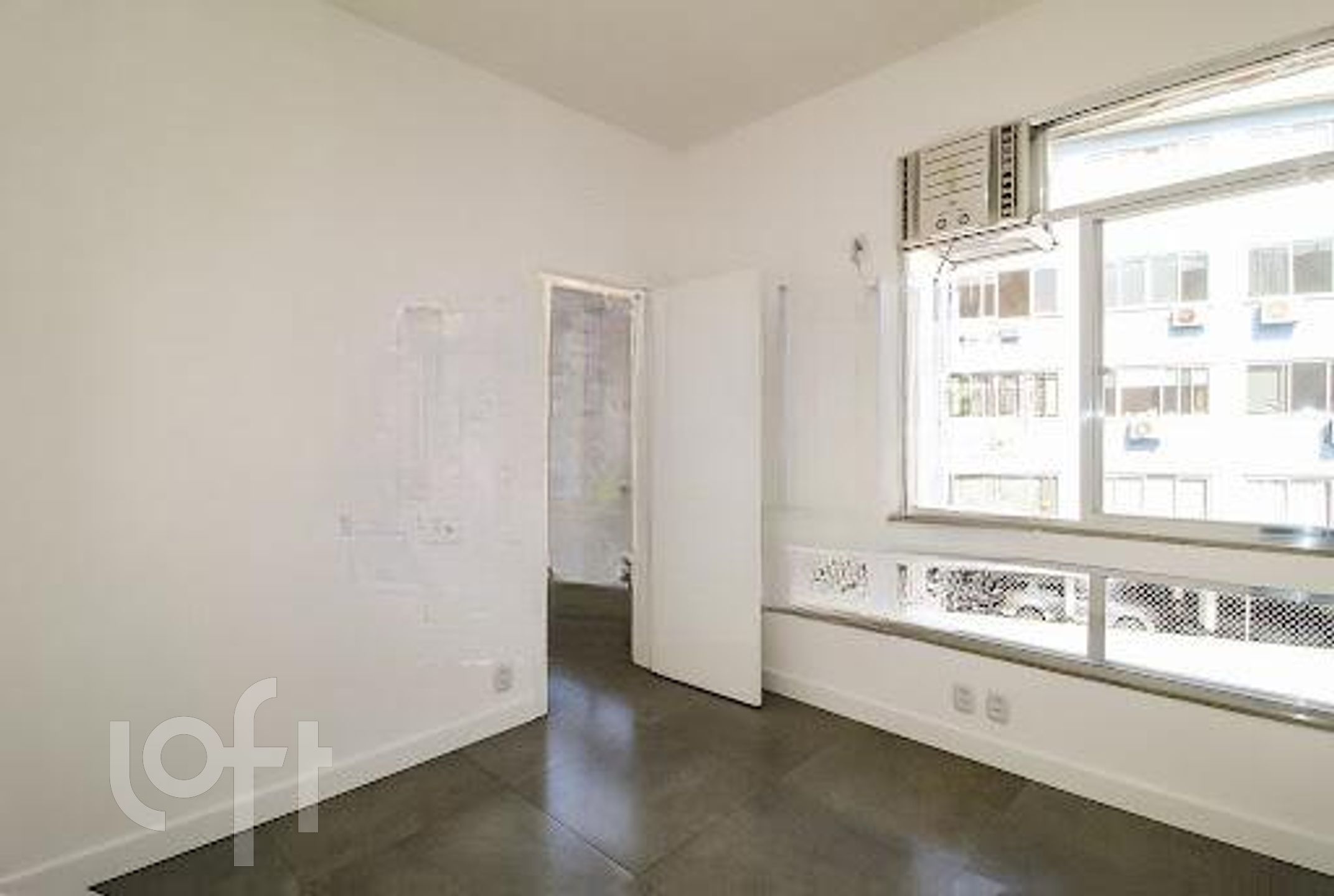 Apartamento à venda com 2 quartos, 72m² - Foto 6