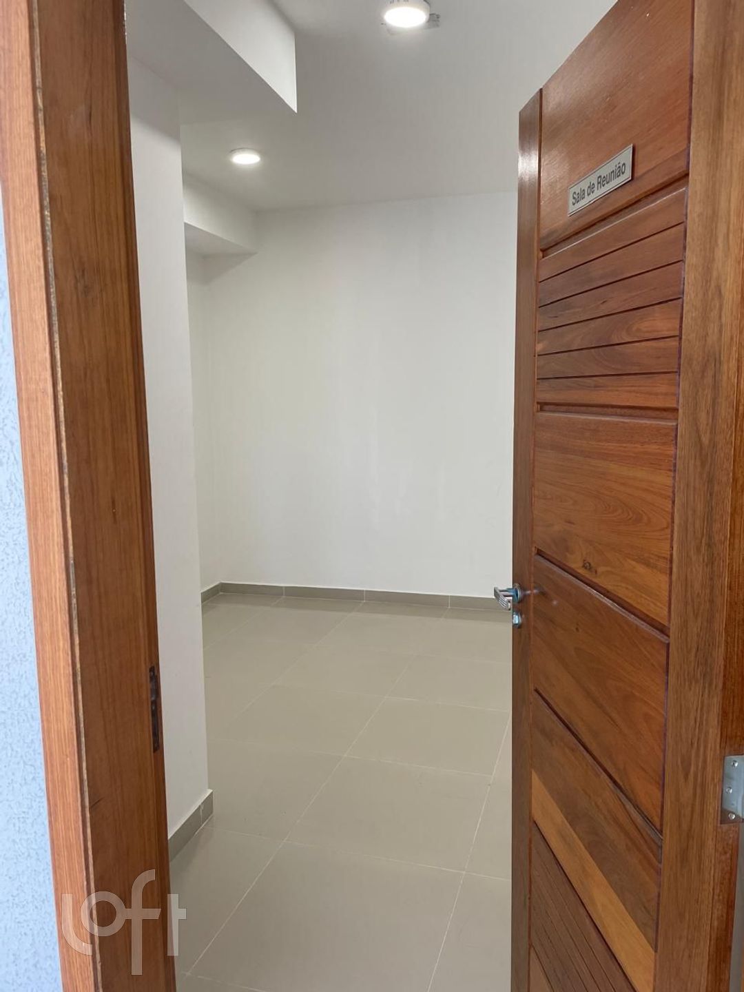 Apartamento à venda com 1 quarto, 32m² - Foto 17