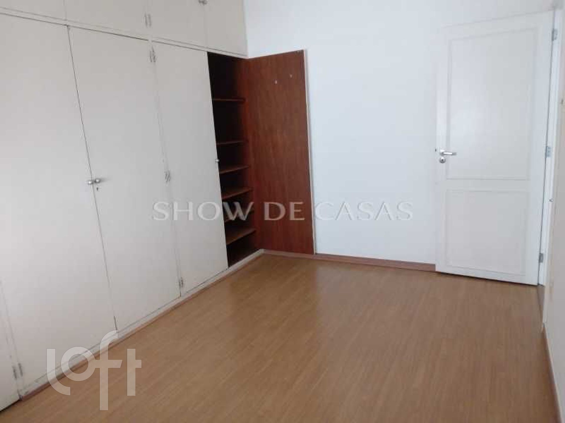 Apartamento à venda com 3 quartos, 150m² - Foto 8