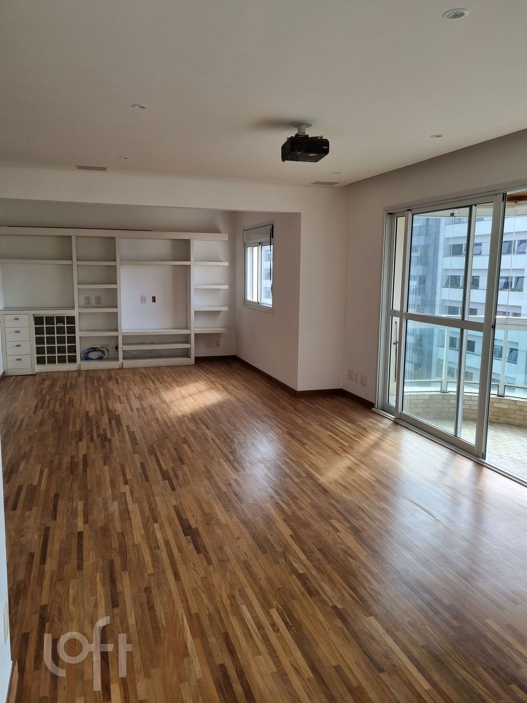Imagem da propriedade PU1ru2rs8 2