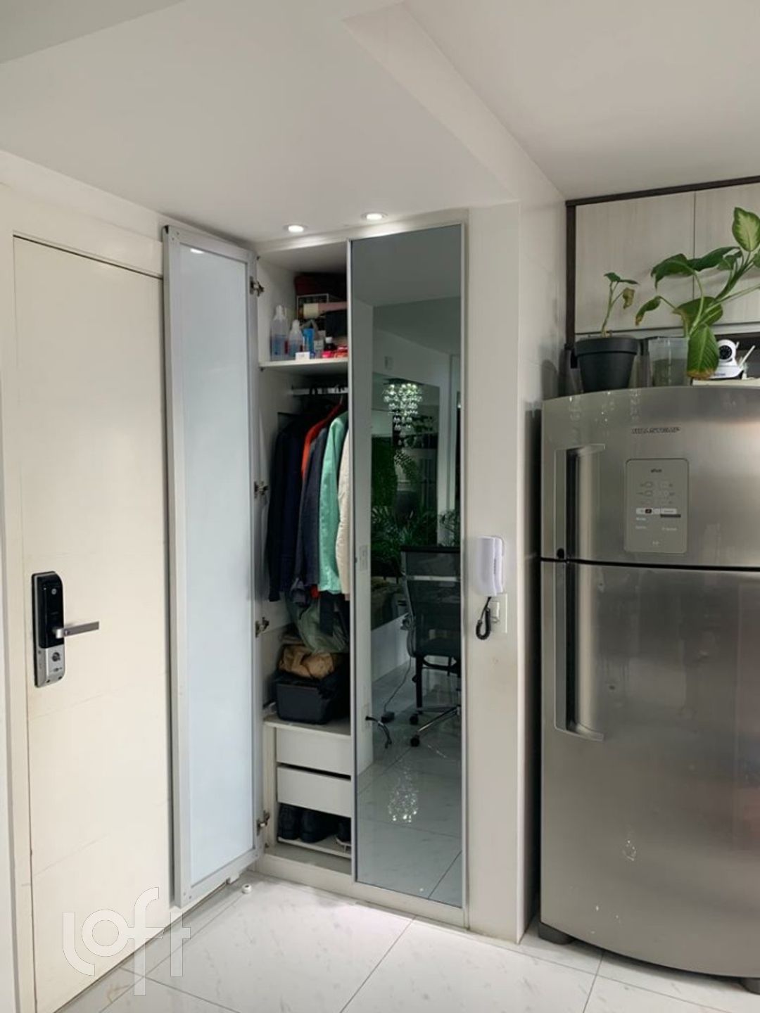 Apartamento à venda com 2 quartos, 75m² - Foto 6