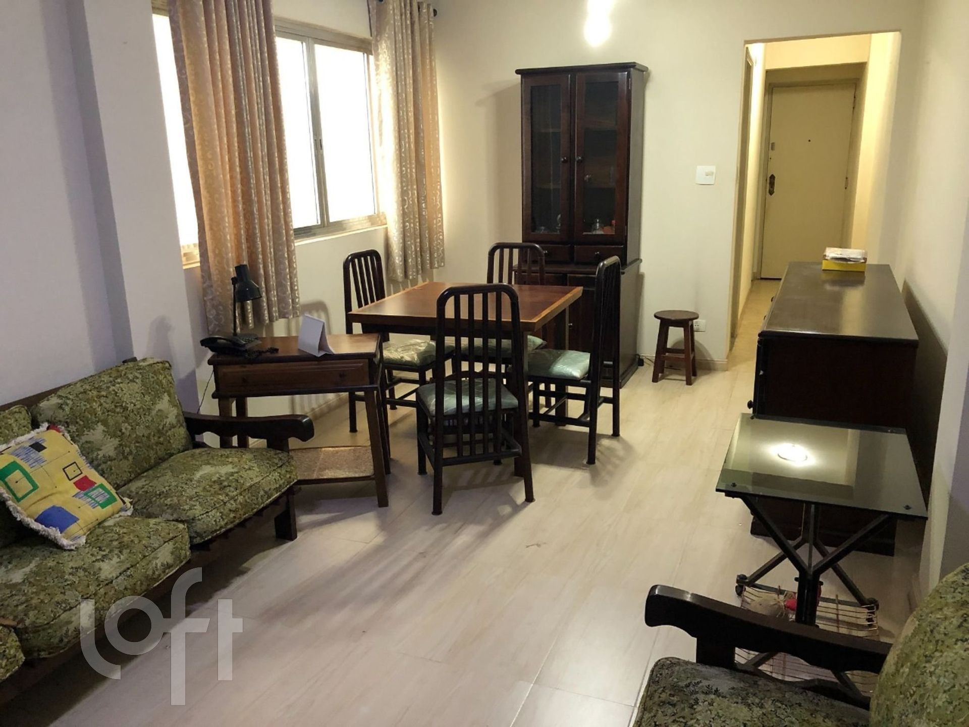 Apartamento à venda com 1 quarto, 57m² - Foto 1