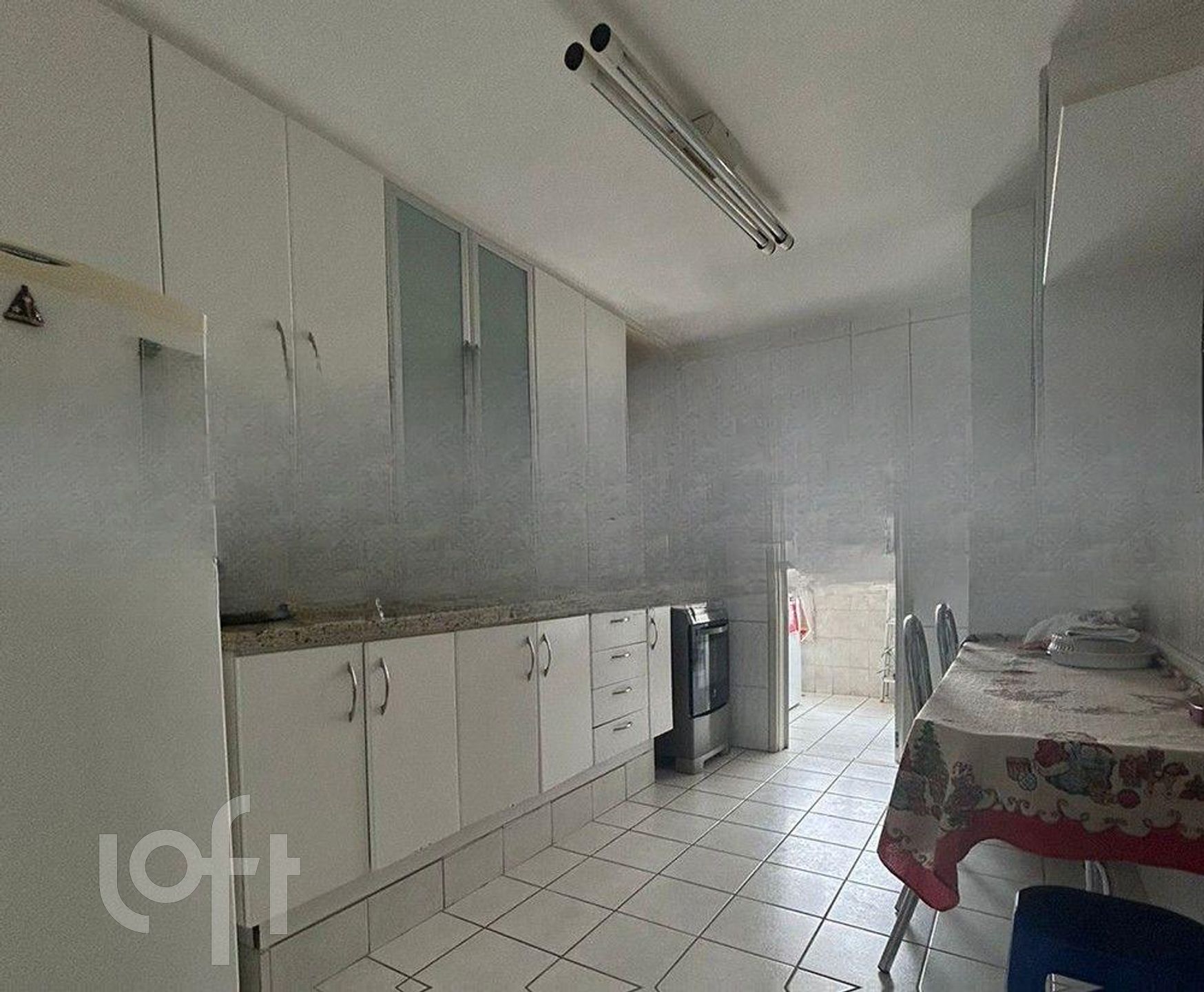 Apartamento à venda com 2 quartos, 73m² - Foto 2