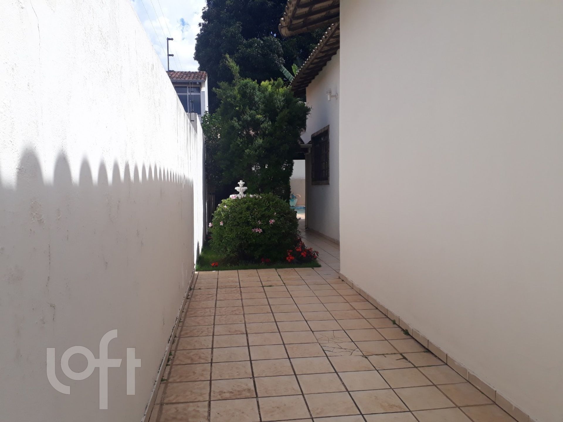 Casa à venda com 4 quartos, 379m² - Foto 27