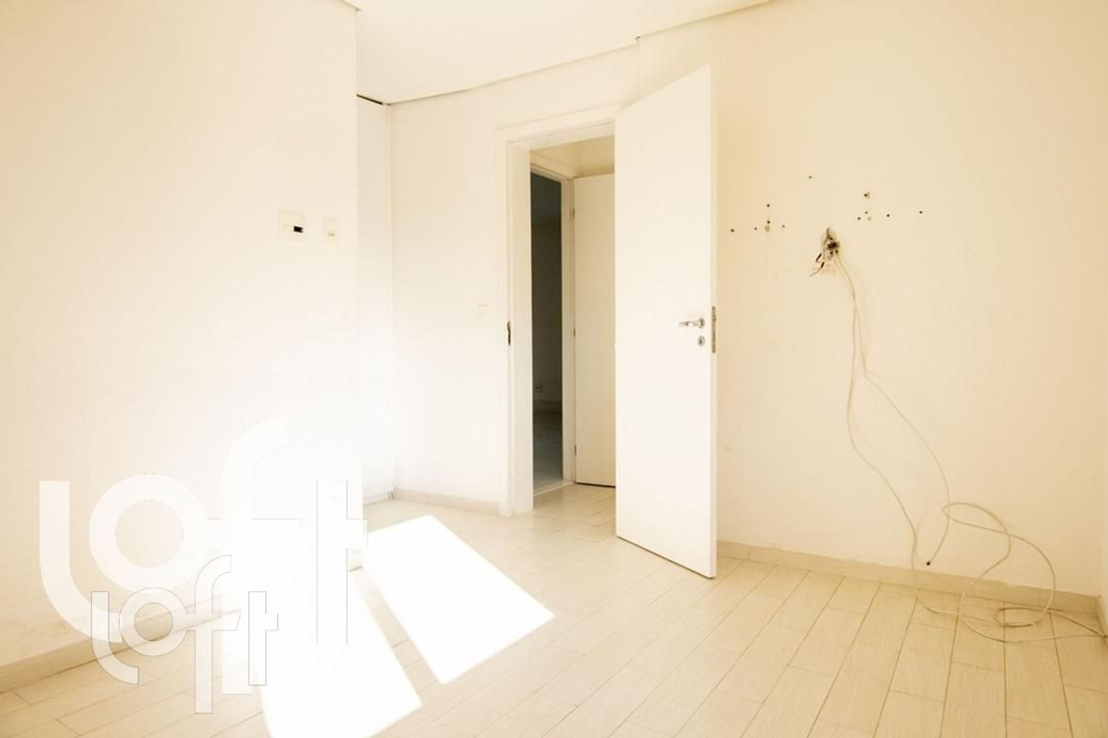 Apartamento à venda com 3 quartos, 168m² - Foto 7