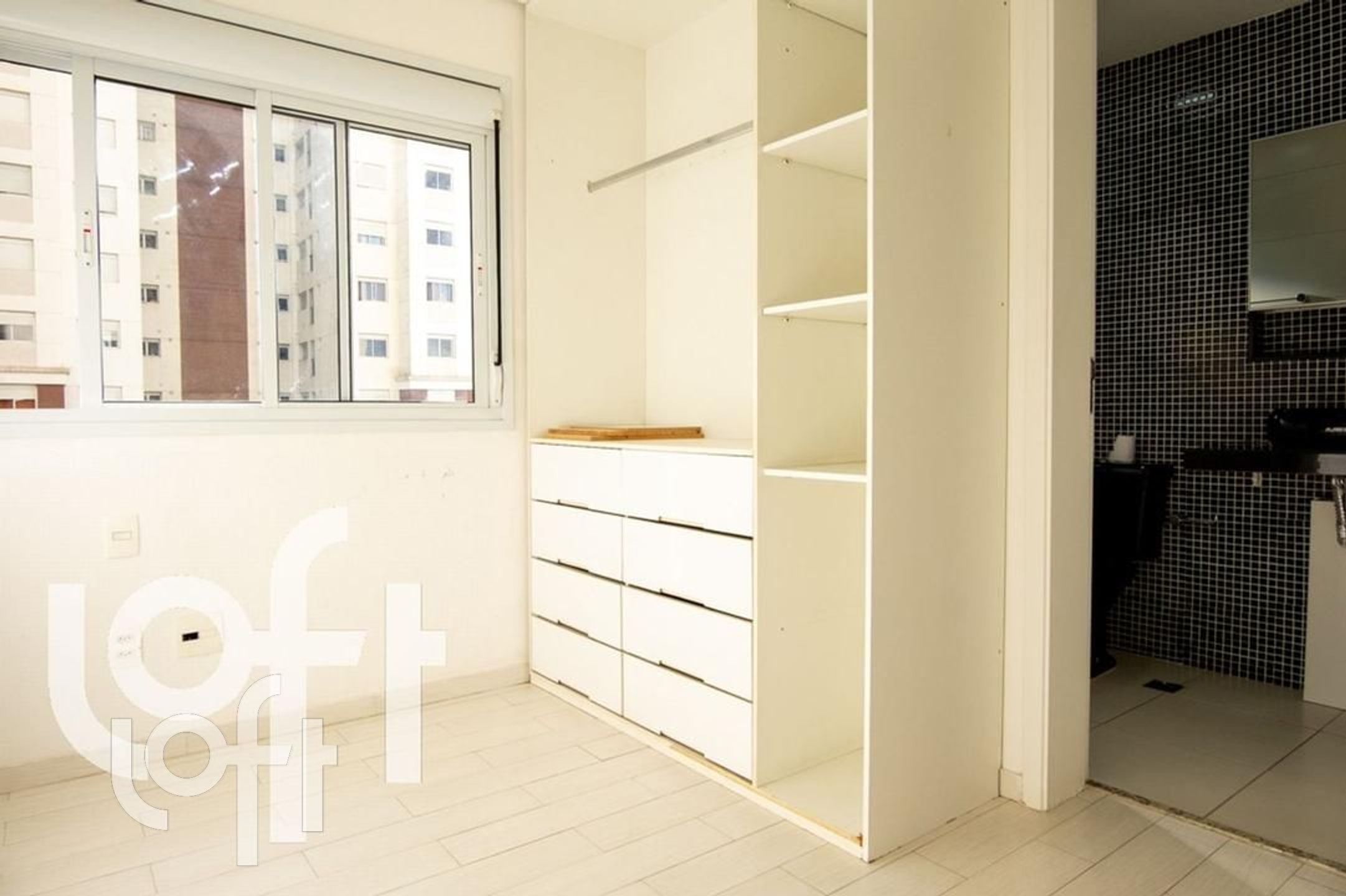 Apartamento à venda com 3 quartos, 168m² - Foto 1