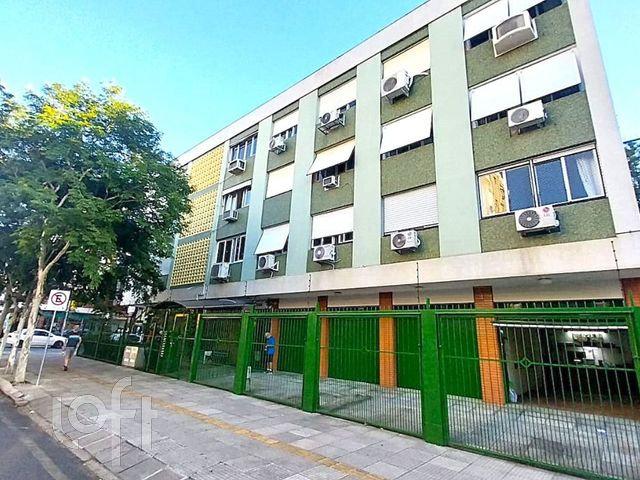 Apartamento com 104m², 3 dormitórios, 1 vaga, Menino Deus em Porto Alegre