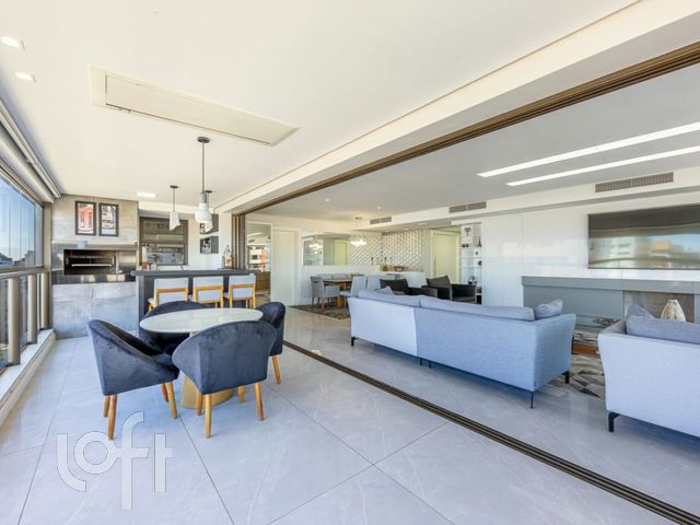 Apartamento com 243m², 3 dormitórios, 3 suítes, 3 vagas, Petrópolis em Porto Alegre