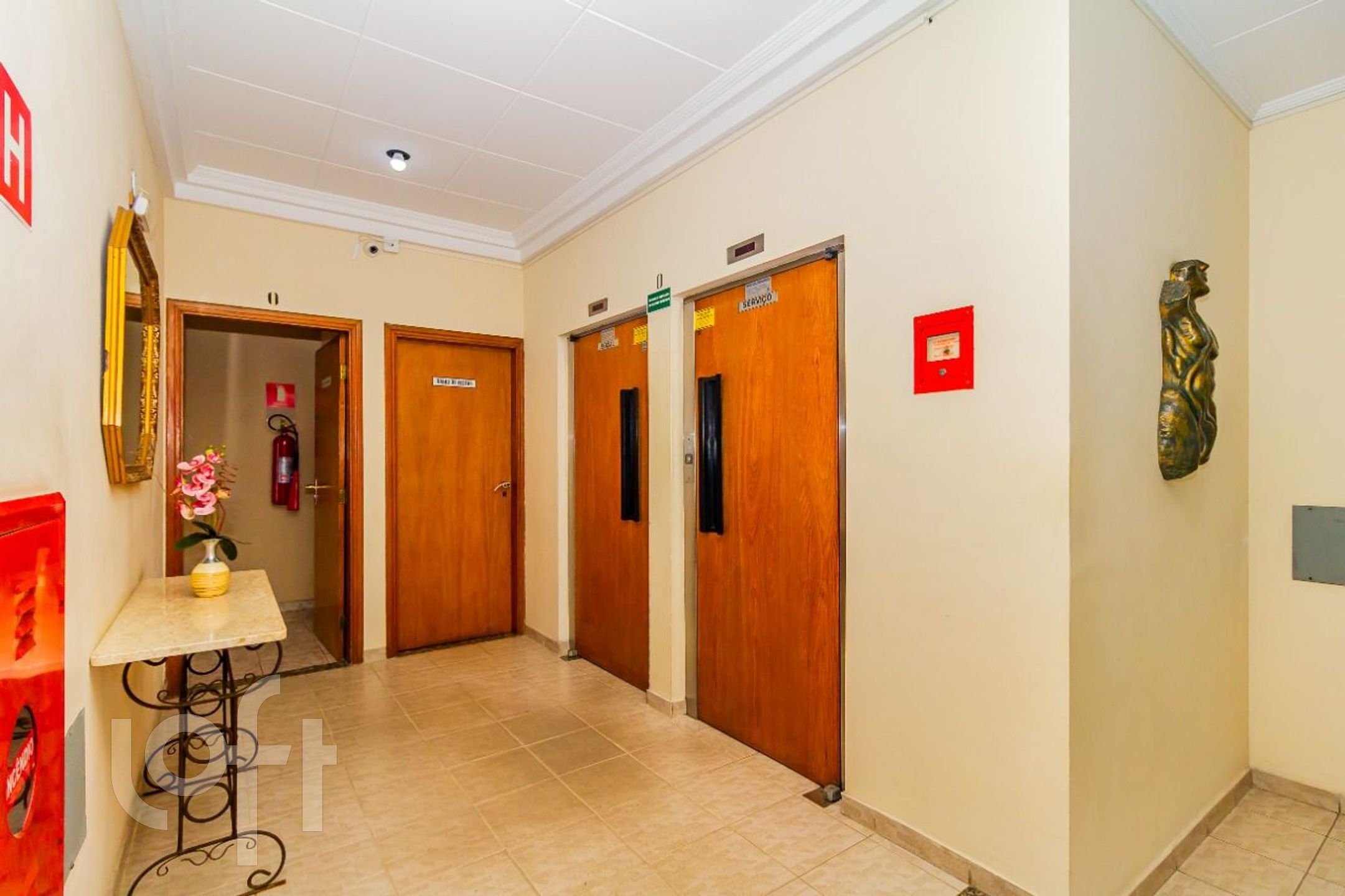 Apartamento à venda com 2 quartos, 72m² - Foto 46