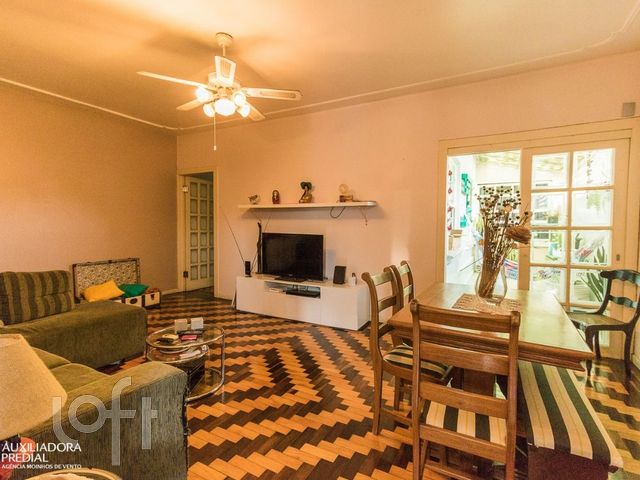 Apartamento com 101m², 3 dormitórios, 1 suíte, 1 vaga, Auxiliadora em Porto Alegre