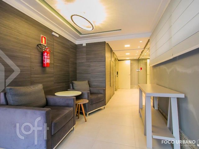 Apartamento com 82m², 2 dormitórios, 1 suíte, 2 vagas, Auxiliadora em Porto Alegre