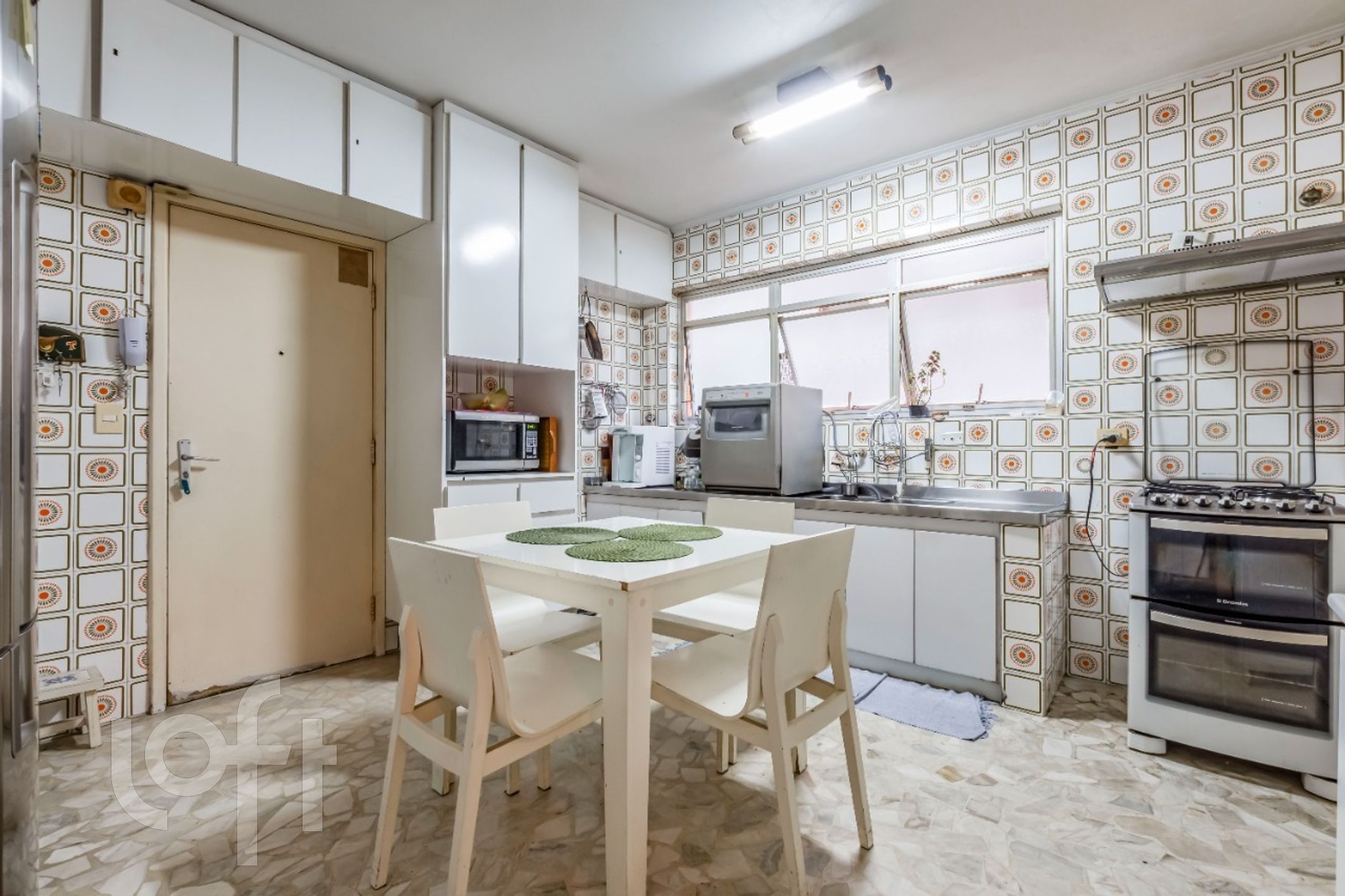 Apartamento à venda com 3 quartos, 140m² - Foto 15