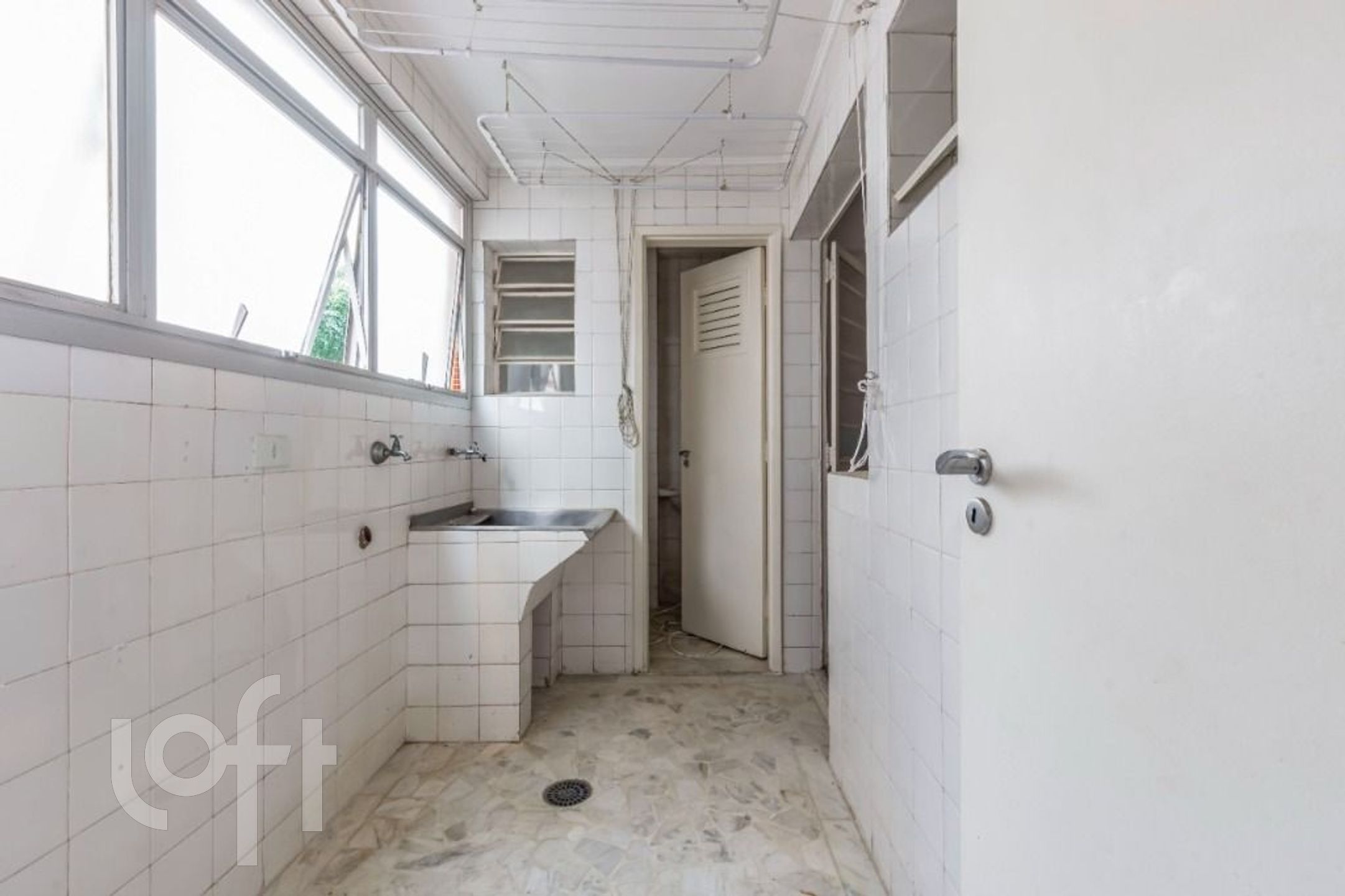 Apartamento à venda com 3 quartos, 140m² - Foto 14