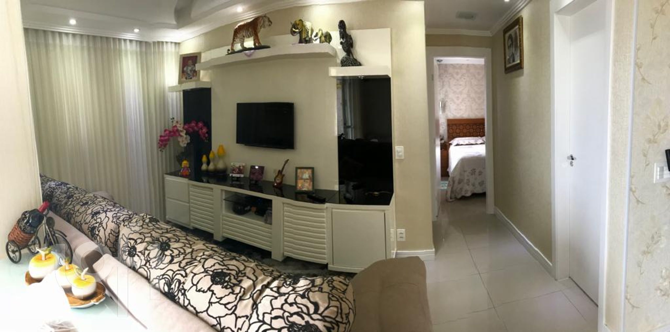 Apartamento à venda com 2 quartos, 67m² - Foto 1